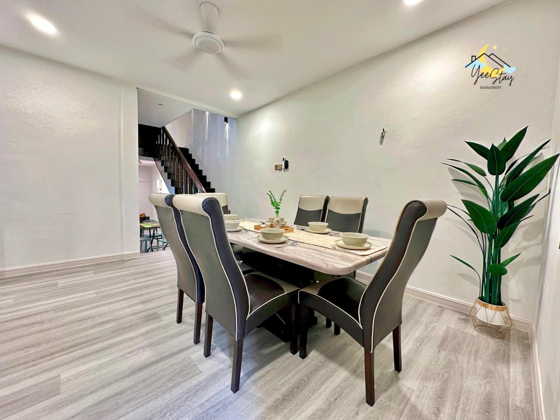 Kota Homestay-22pax With Karaoke,arcade Game,table Pool Walking 5min To Jonker * Malacca