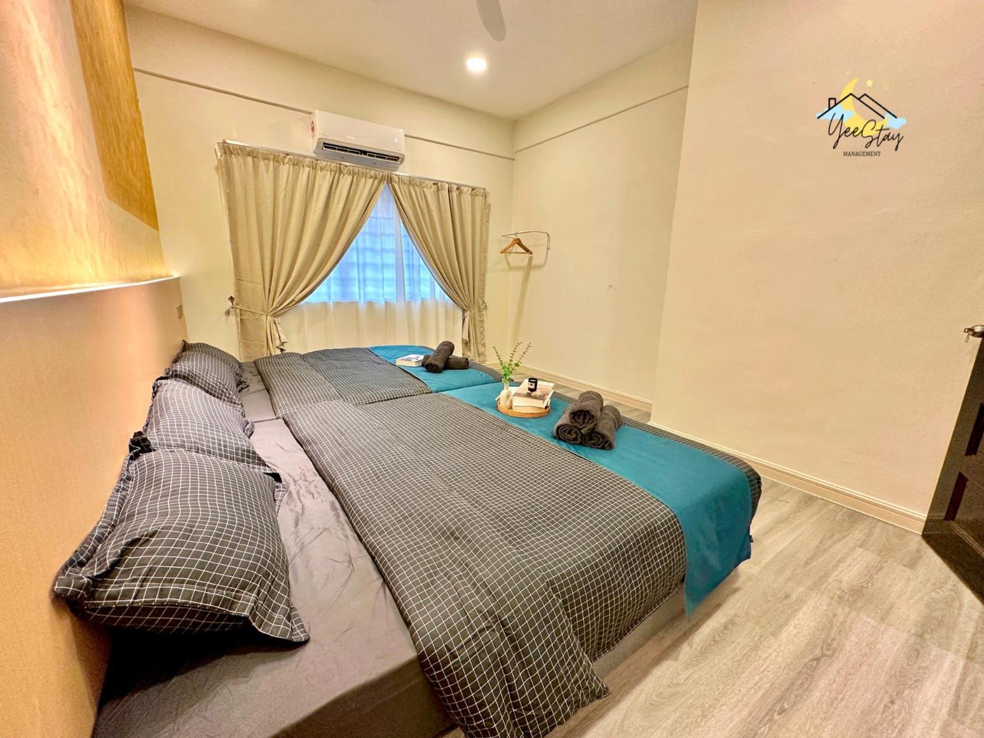 Kota Homestay-22pax With Karaoke,arcade Game,table Pool Walking 5min To Jonker Holiday home Malacca