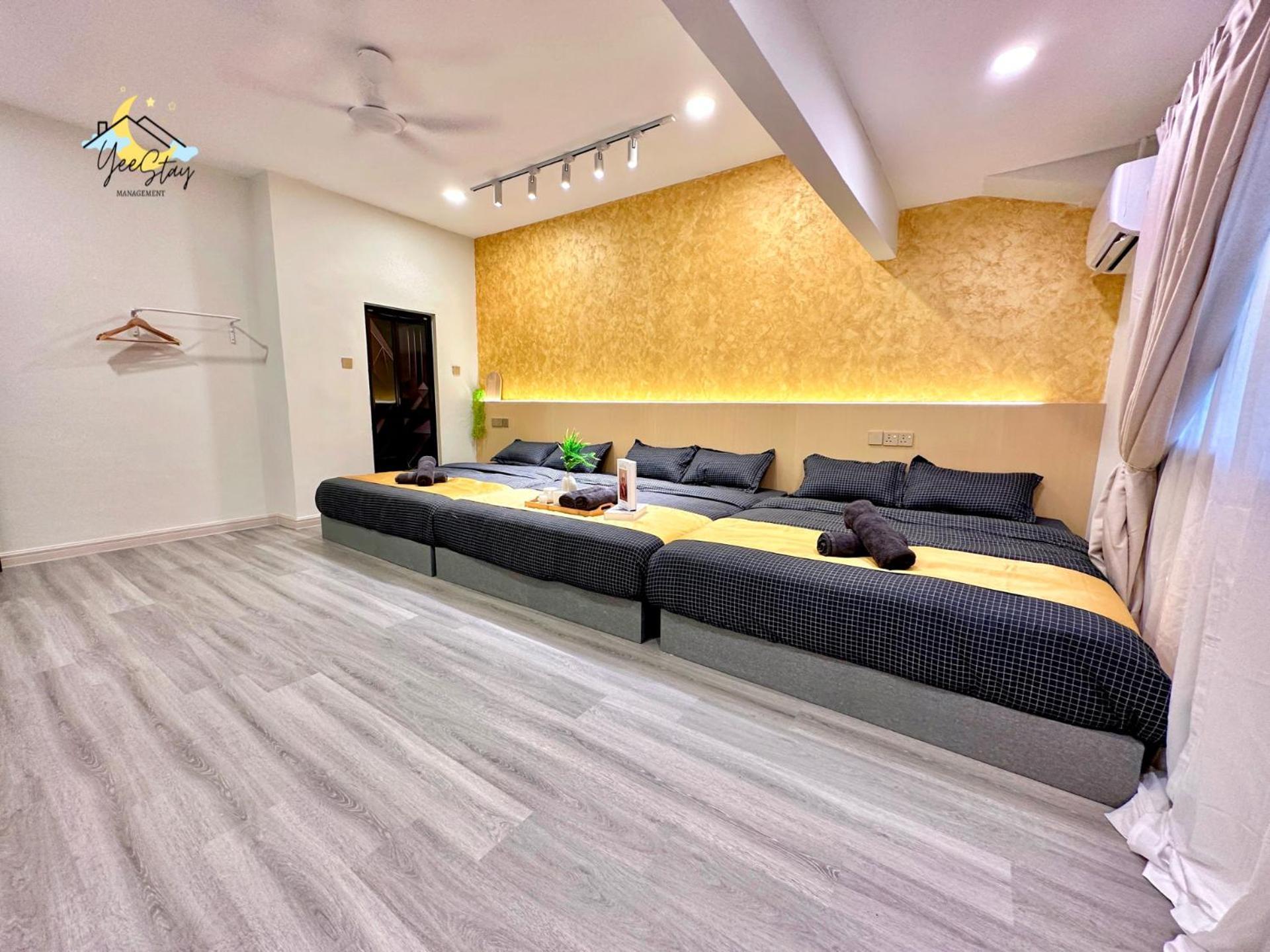 Holiday home Kota Homestay-22pax With Karaoke,arcade Game,table Pool Walking 5min To Jonker *